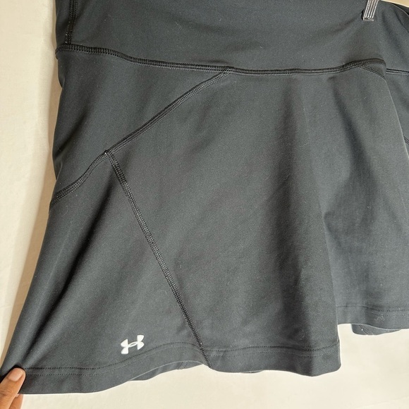 Under Armor Women’s athletic skirt - Picture 3 of 8